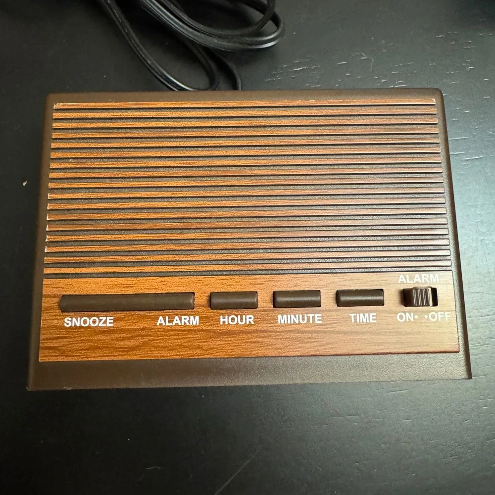 Vintage Westclox Brown Digital Alarm Clock Red LED‎ Retro